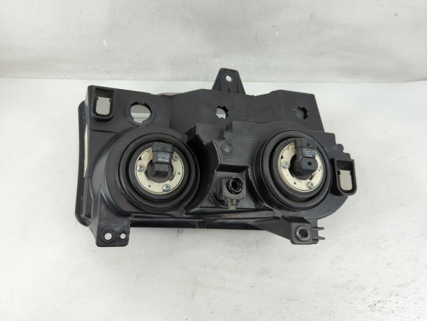 2005-2007 Chrysler 300 Driver Left Oem Head Light Headlight Lamp - Oemusedautoparts1.com