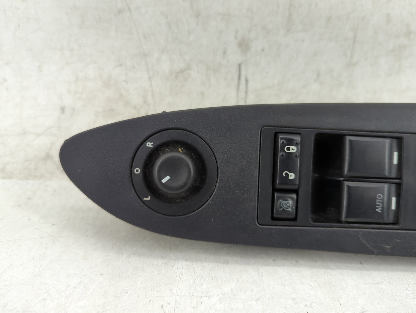 2007-2010 Chrysler 300 Master Power Window Switch Replacement Driver Side Left P/N:04602780AA Fits OEM Used Auto Parts - Oem