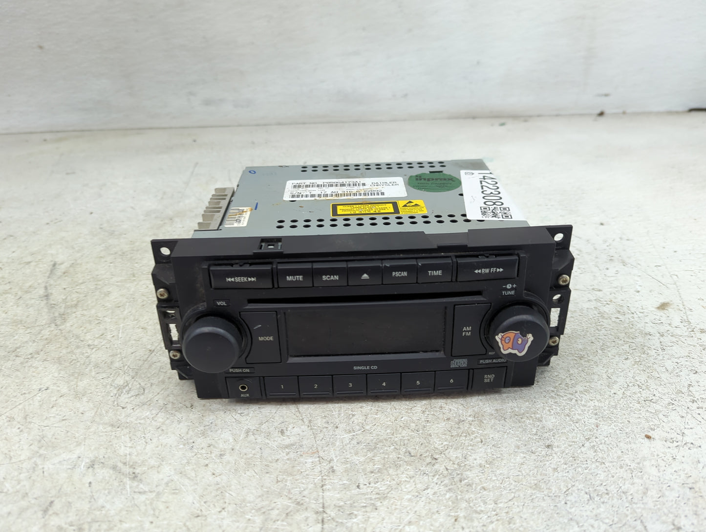 2005-2007 Chrysler 300 Radio AM FM Cd Player Receiver Replacement P/N:P05064173AI Fits Fits 2004 2005 2006 2007 2008 2009 20
