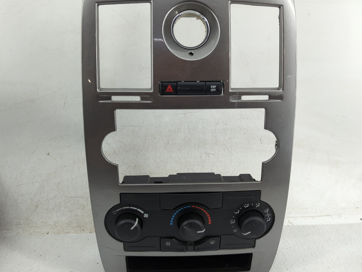 2005-2007 Chrysler 300 Climate Control Module Temperature AC/Heater Replacement P/N:P55111870AJ Fits Fits 2005 2006 2007 OEM