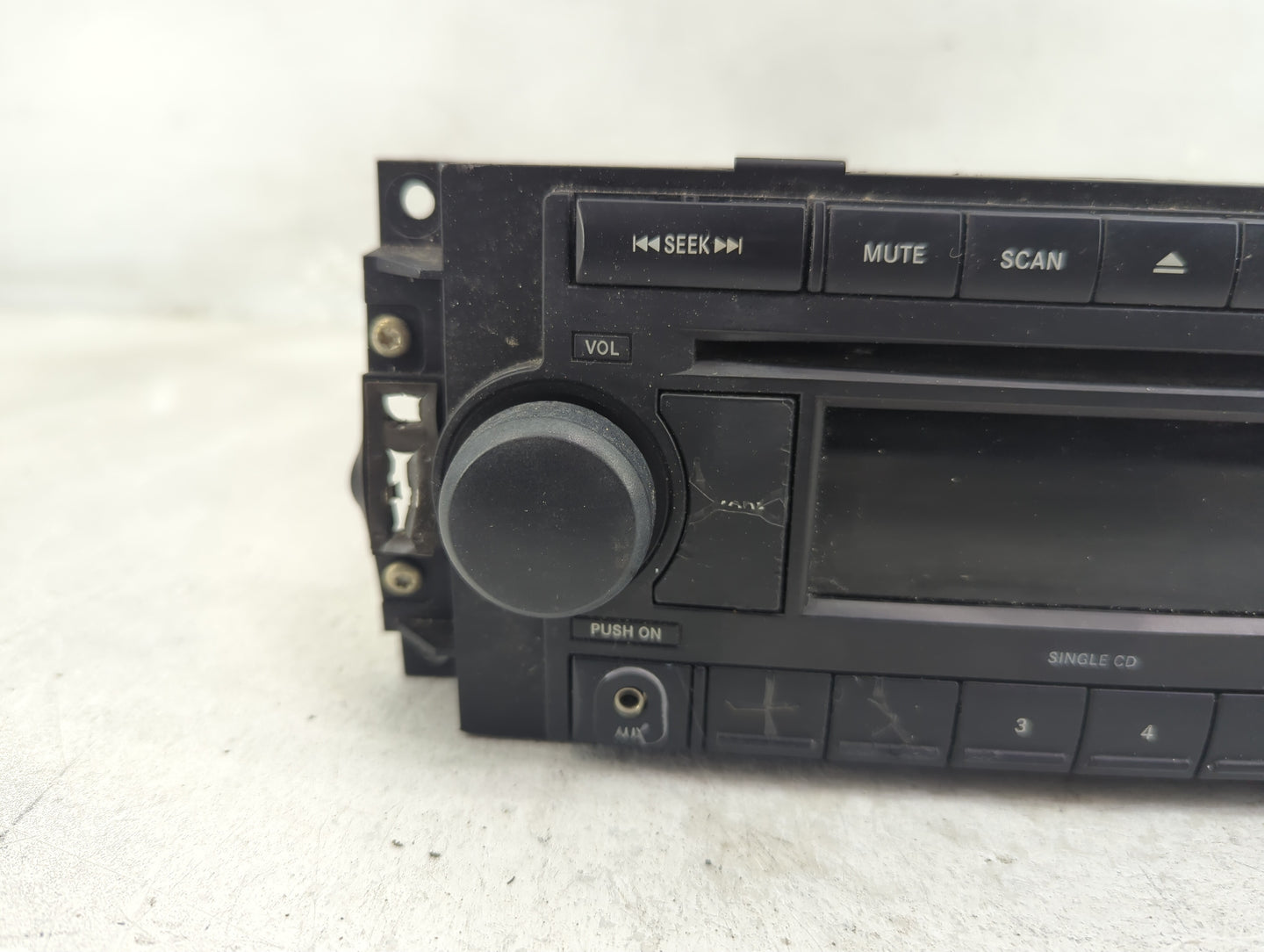 2005-2007 Chrysler 300 Radio AM FM Cd Player Receiver Replacement P/N:P05064173AI Fits Fits 2005 2006 2007 2008 2009 OEM Use