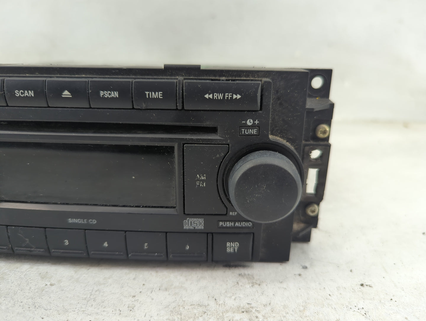 2005-2007 Chrysler 300 Radio AM FM Cd Player Receiver Replacement P/N:P05064173AI Fits Fits 2005 2006 2007 2008 2009 OEM Use