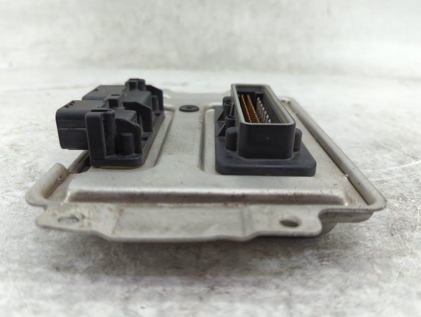 2007-2007 Chrysler 300 Body Control Module Bcm Inner Cabin Fuse Box - Oemusedautoparts1.com