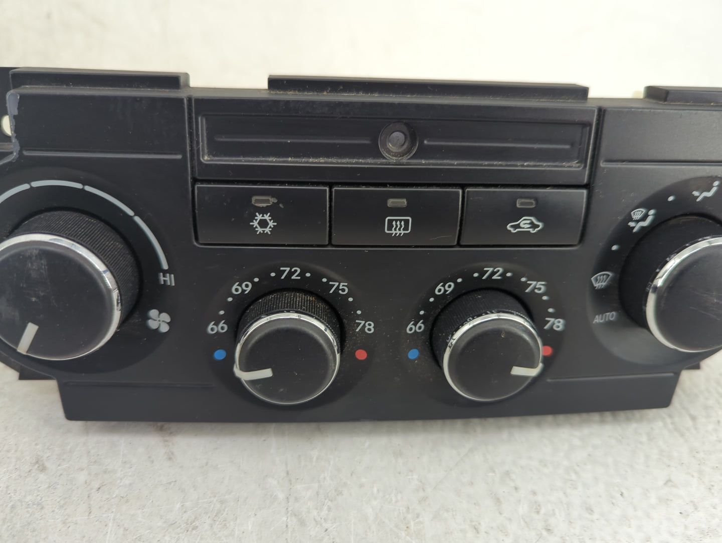 2005-2007 Chrysler 300 Climate Control Module Temperature AC/Heater Replacement P/N:P04596495AJ Fits Fits 2005 2006 2007 OEM