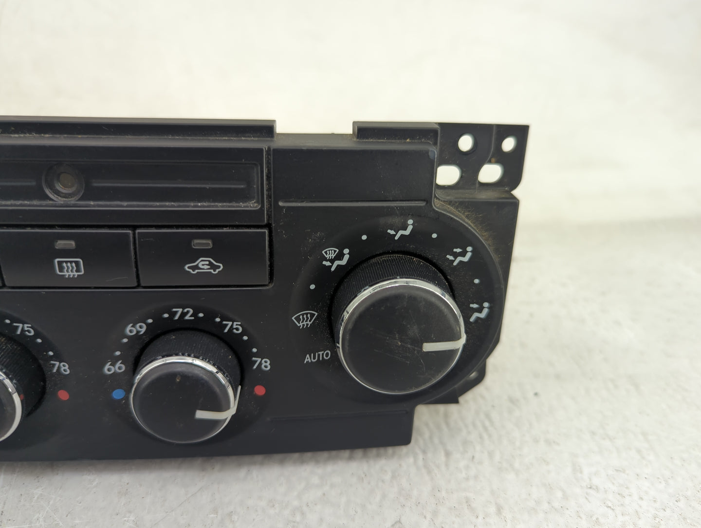 2005-2007 Chrysler 300 Climate Control Module Temperature AC/Heater Replacement P/N:P04596495AJ Fits Fits 2005 2006 2007 OEM