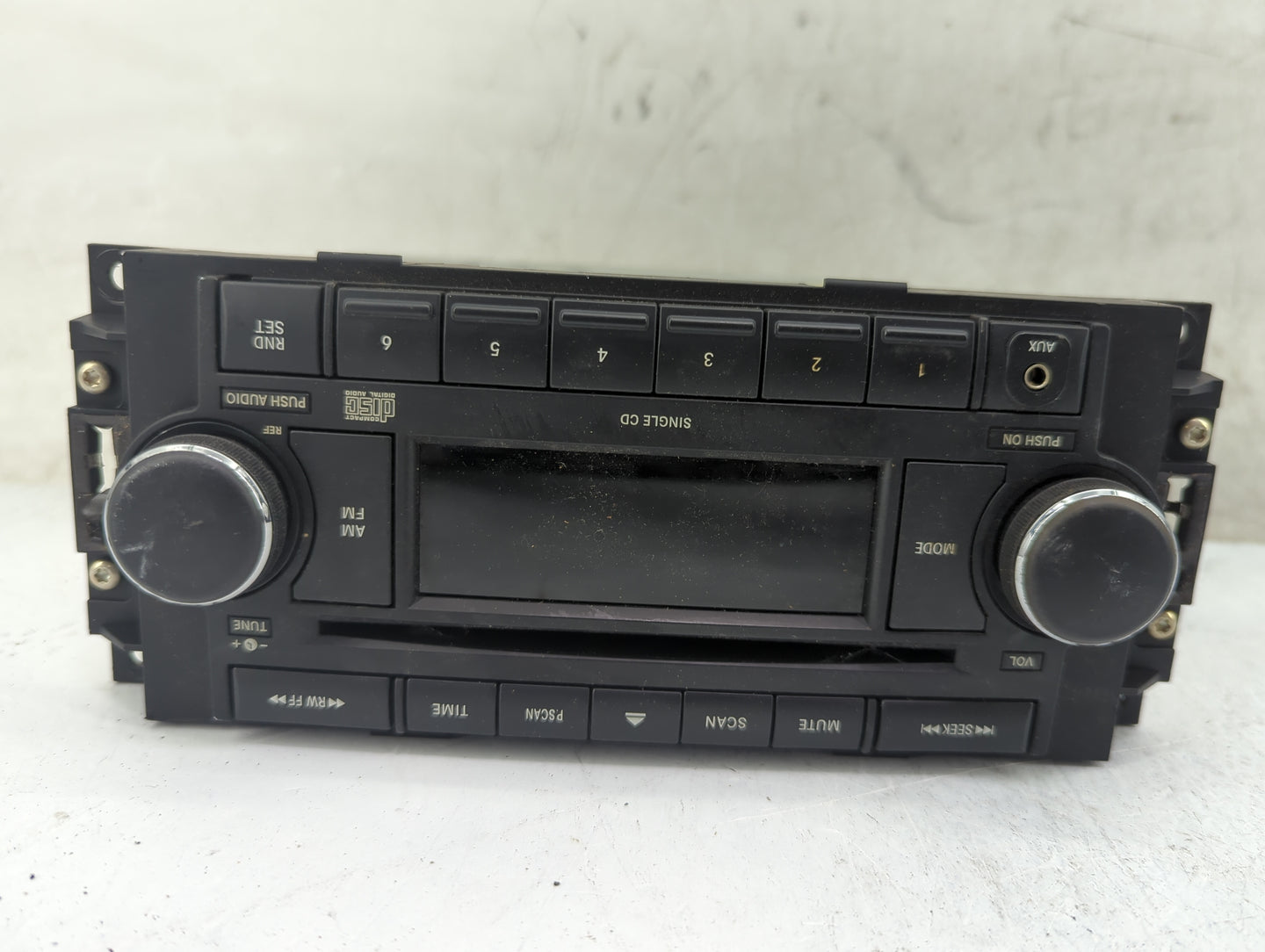 2005-2007 Chrysler 300 Radio AM FM Cd Player Receiver Replacement P/N:P05064171AK Fits Fits 2005 2006 2007 2008 2009 OEM Use