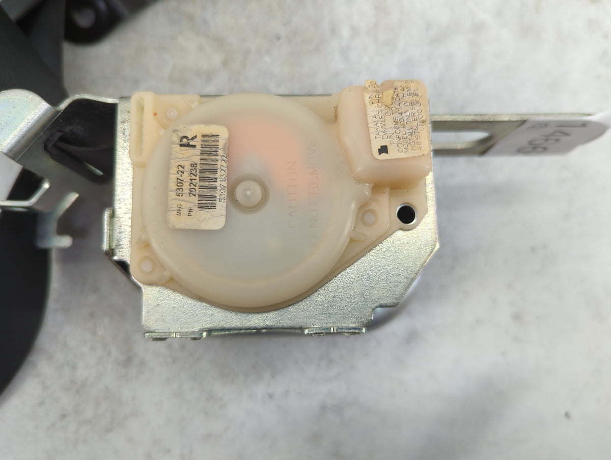 2005-2007 Chrysler 300 Driver Left Seat Belt Front Retractor - Oemusedautoparts1.com