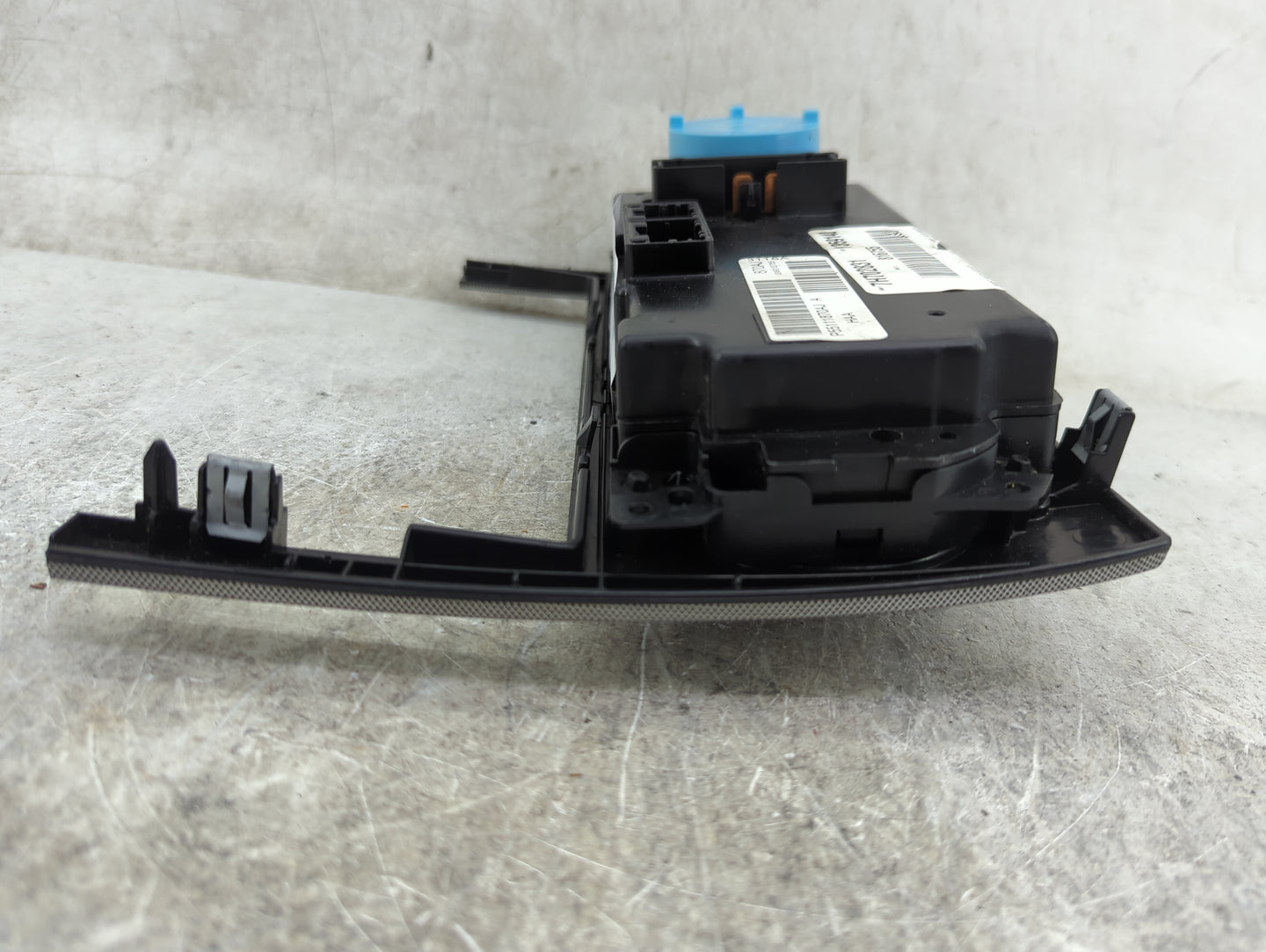 2005-2007 Chrysler 300 Climate Control Module Temperature AC/Heater Replacement P/N:P55111870AJ 7H702831 Fits Fits 2005 2006