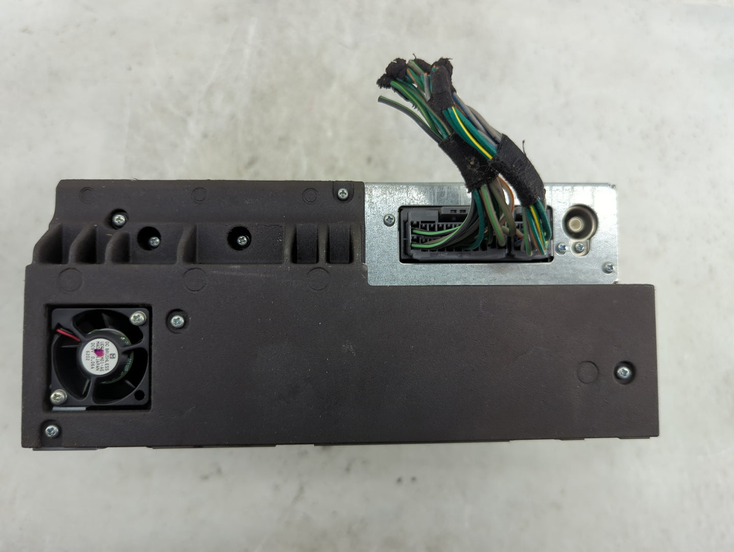 2005-2007 Chrysler 300 Radio AM FM Cd Player Receiver Replacement P/N:P05091523AM TZ1AA2356Z4098 Fits OEM Used Auto Parts - 