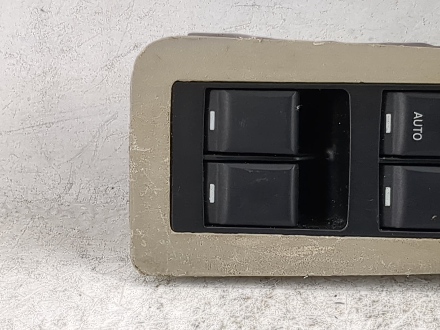 2007 Chrysler 300 Master Power Window Switch Replacement Driver Side Left P/N:04602780AA Fits OEM Used Auto Parts - Oemuseda
