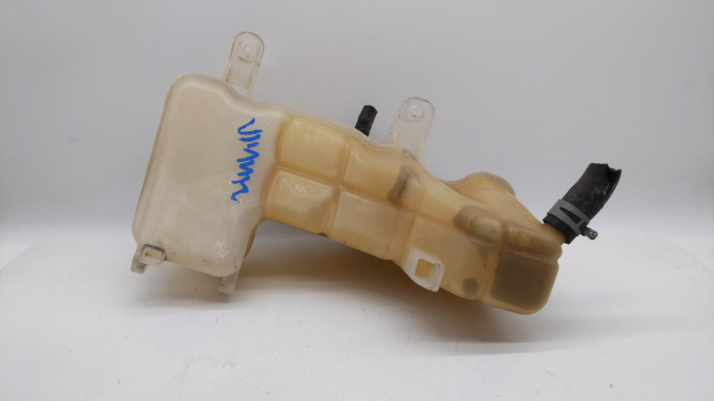 2006-2010 Chrysler 300 Radiator Coolant Overflow Expansion Tank Bottle - Oemusedautoparts1.com
