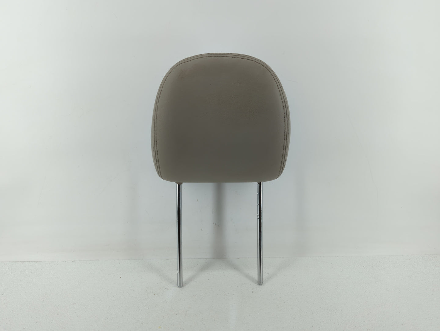 2005-2007 Chrysler 300 Headrest Head Rest Front Driver Passenger Seat Fits Fits 2005 2006 2007 OEM Used Auto Parts - Oemused