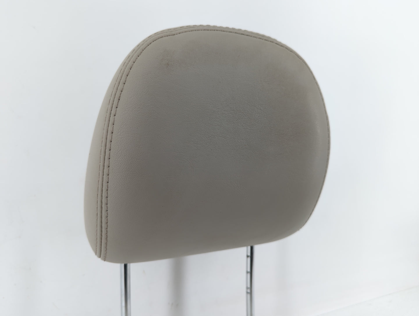 2005-2007 Chrysler 300 Headrest Head Rest Front Driver Passenger Seat Fits Fits 2005 2006 2007 OEM Used Auto Parts - Oemused