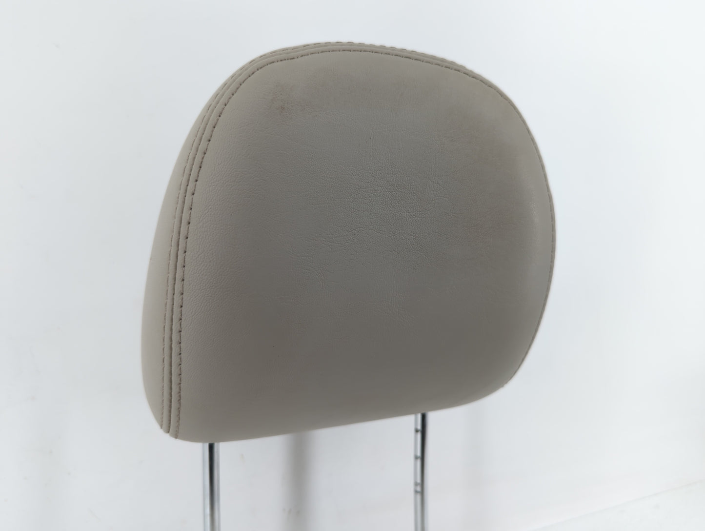 2005-2007 Chrysler 300 Headrest Head Rest Front Driver Passenger Seat Fits Fits 2005 2006 2007 OEM Used Auto Parts - Oemused