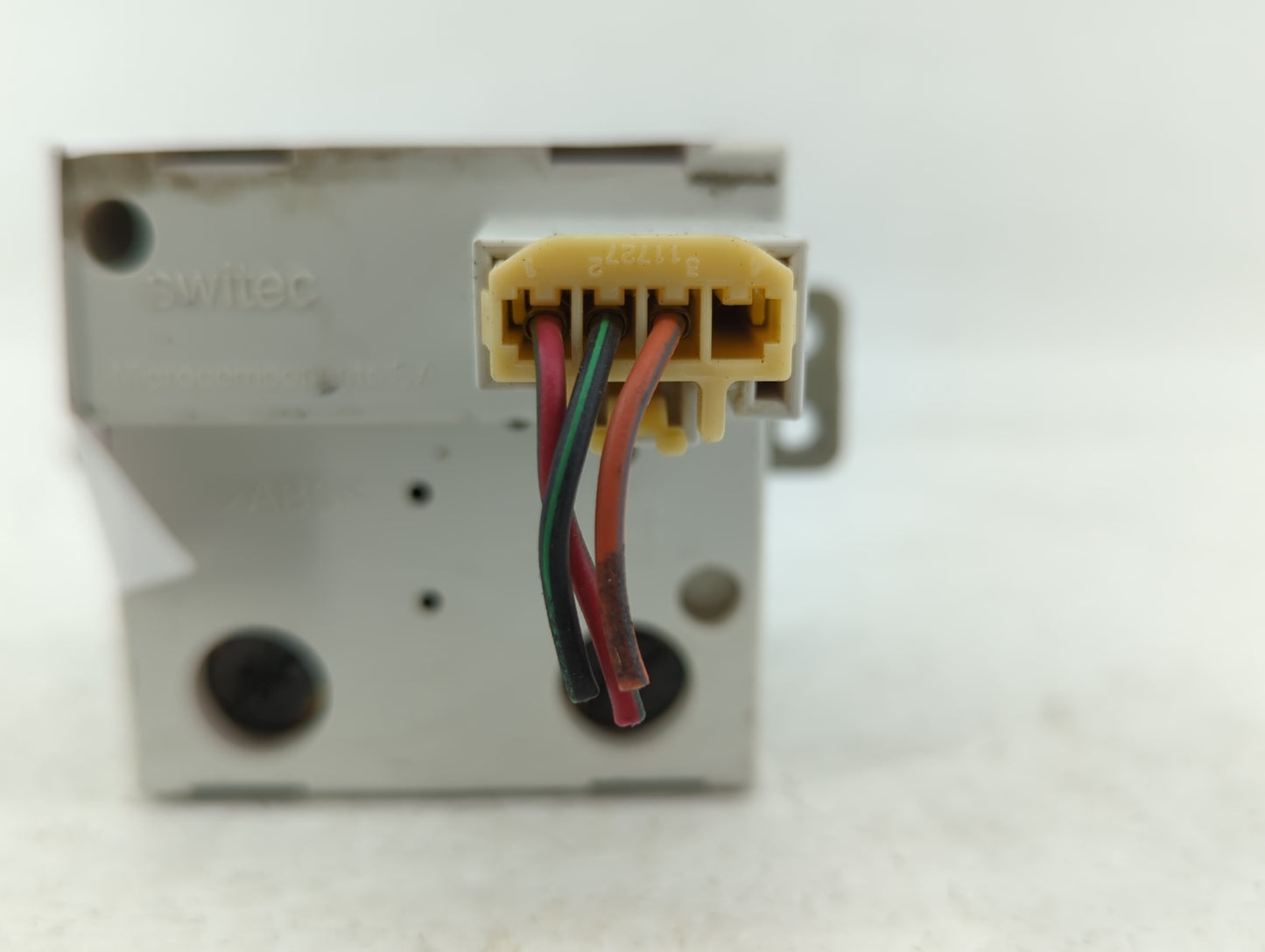2007 Chrysler 300 Digitial Dash Clock P/N:04602418AH 04602626AB, 04602385AC Fits OEM Used Auto Parts - Oemusedautoparts1.com
