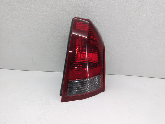 2005-2007 Chrysler 300 Tail Light Assembly Passenger Right OEM P/N:58622-E 04805852AB, 04805850AE Fits Fits 2005 2006 2007 O