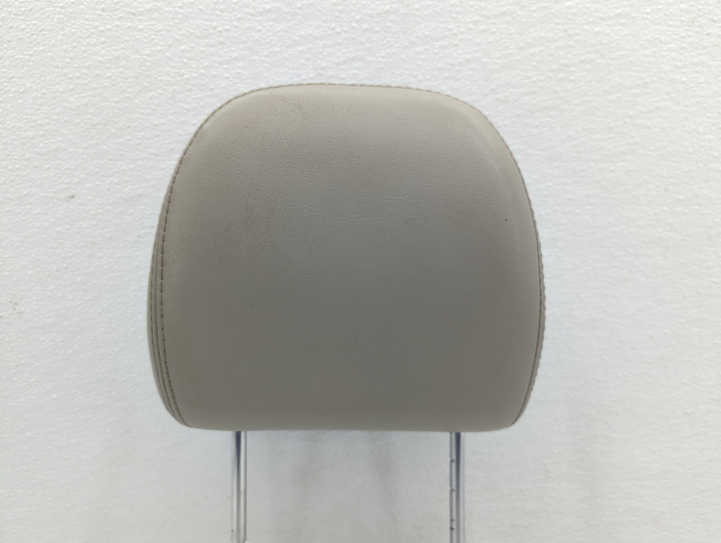 2005-2007 Chrysler 300 Headrest Head Rest Front Driver Passenger Seat - Oemusedautoparts1.com