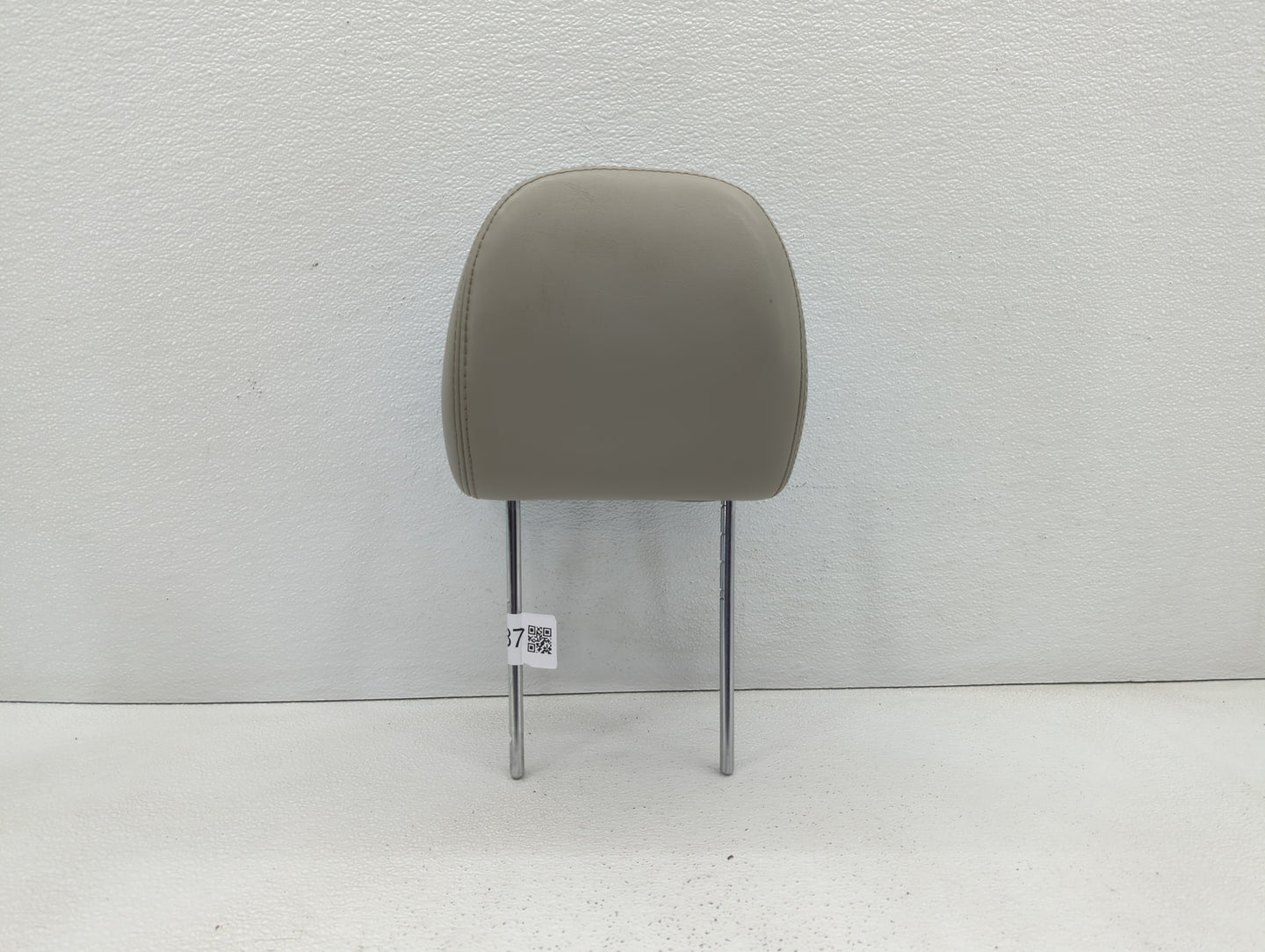 2005-2007 Chrysler 300 Headrest Head Rest Front Driver Passenger Seat - Oemusedautoparts1.com