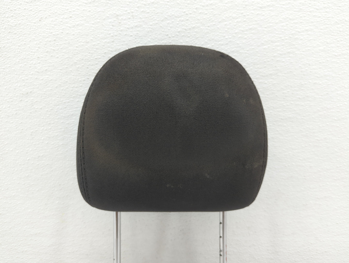 2005-2007 Chrysler 300 Headrest Head Rest Front Driver Passenger Seat - Oemusedautoparts1.com