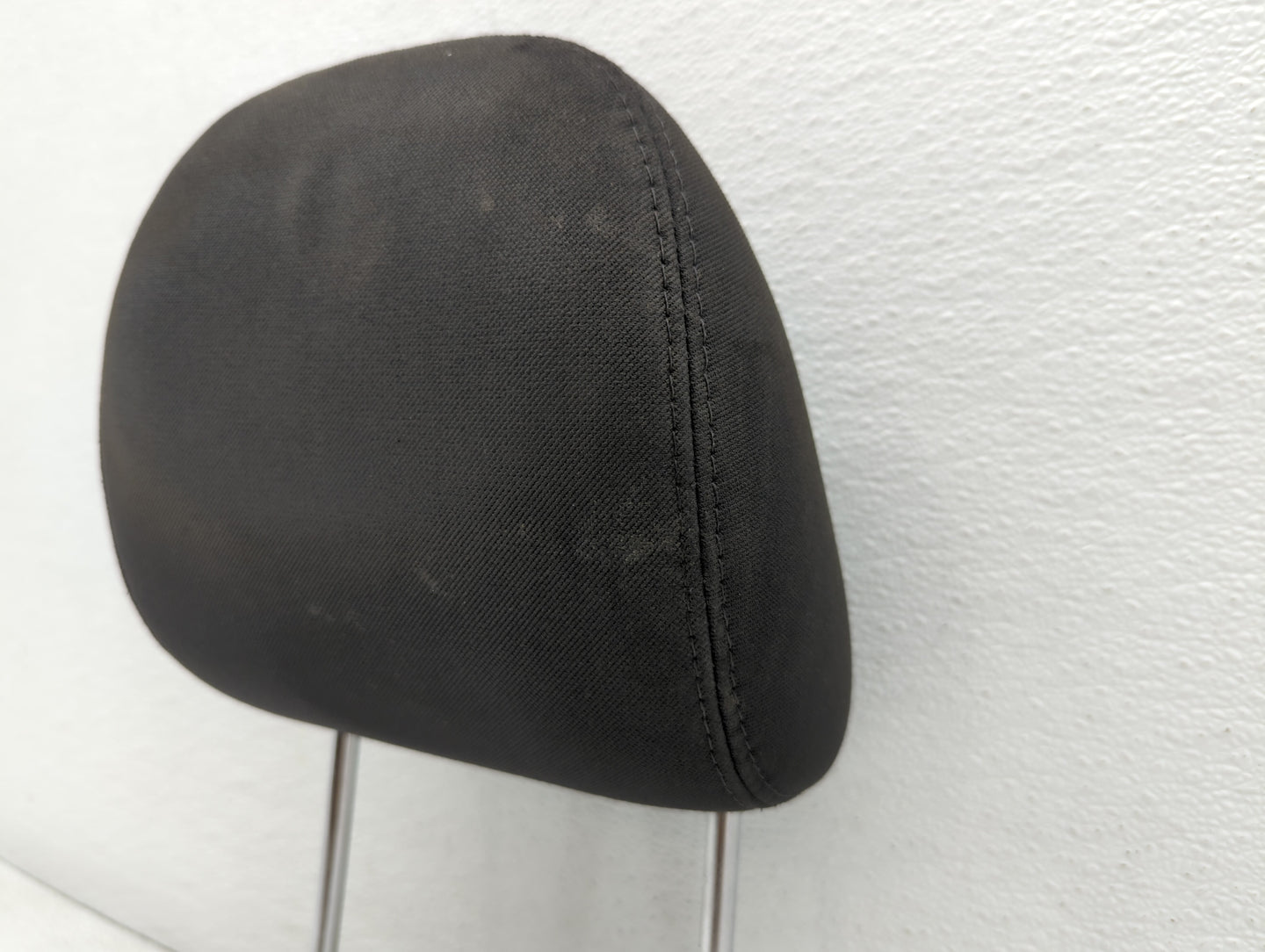 2005-2007 Chrysler 300 Headrest Head Rest Front Driver Passenger Seat - Oemusedautoparts1.com