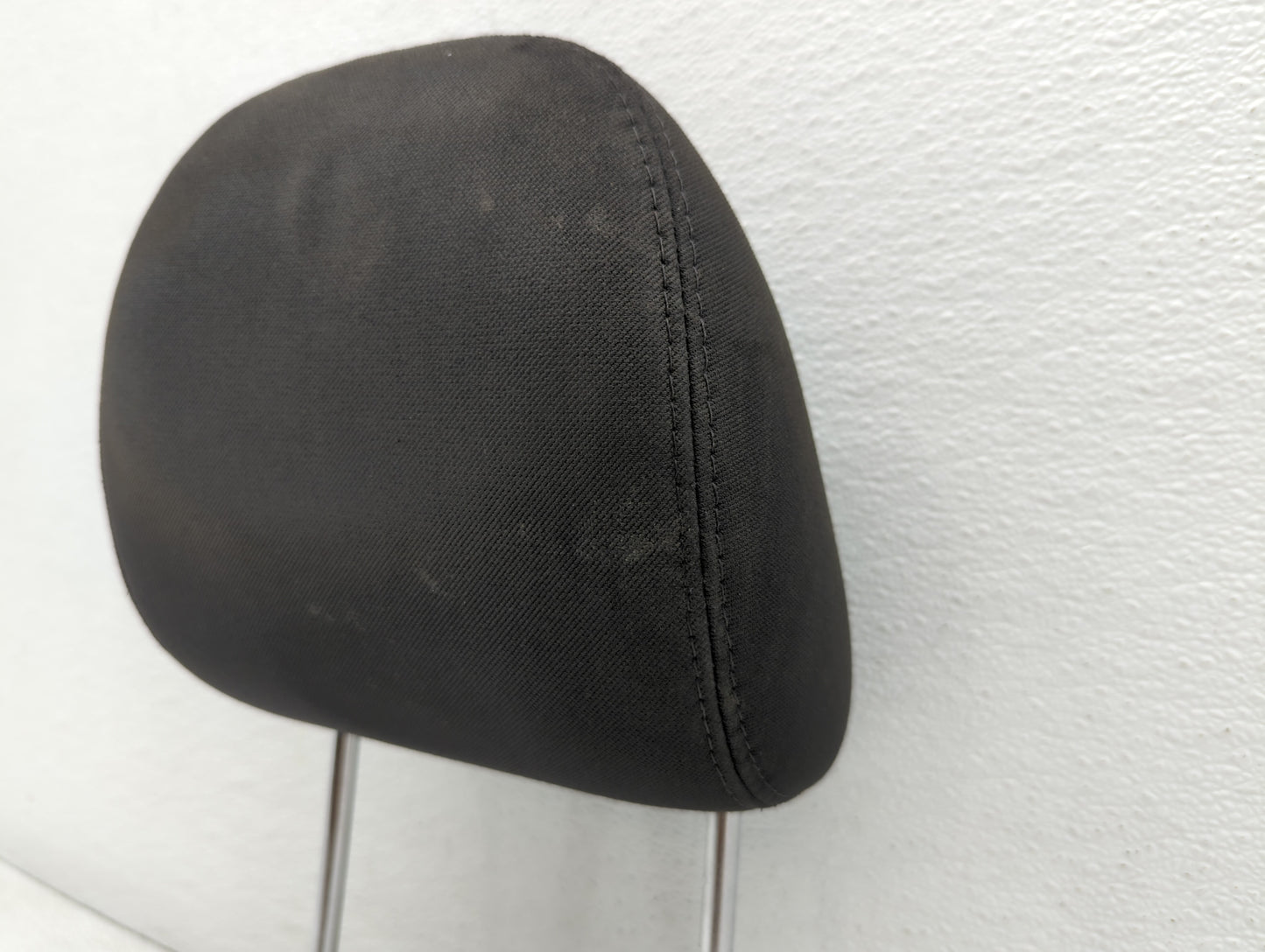 2005-2007 Chrysler 300 Headrest Head Rest Front Driver Passenger Seat - Oemusedautoparts1.com