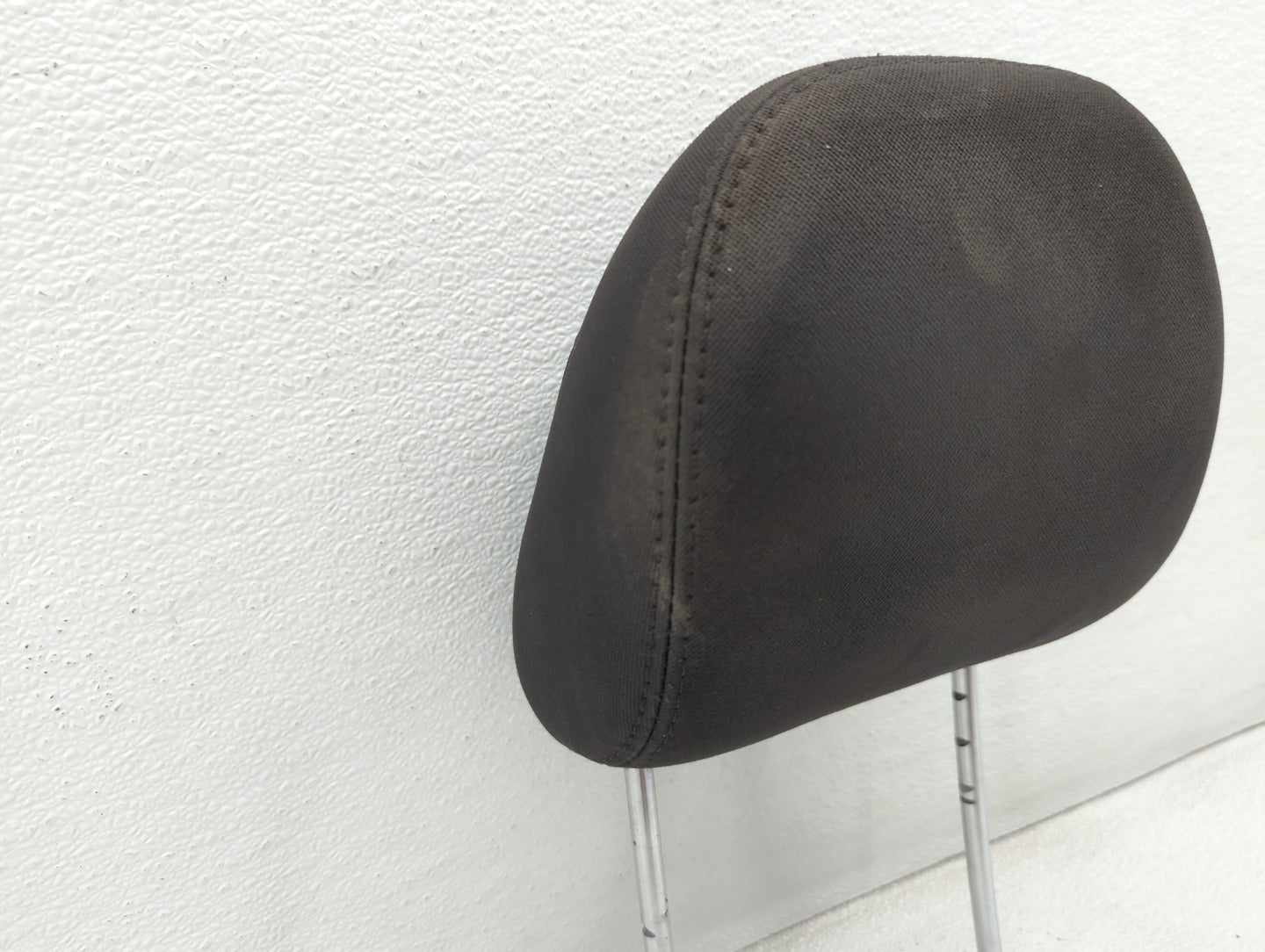 2005-2007 Chrysler 300 Headrest Head Rest Front Driver Passenger Seat - Oemusedautoparts1.com