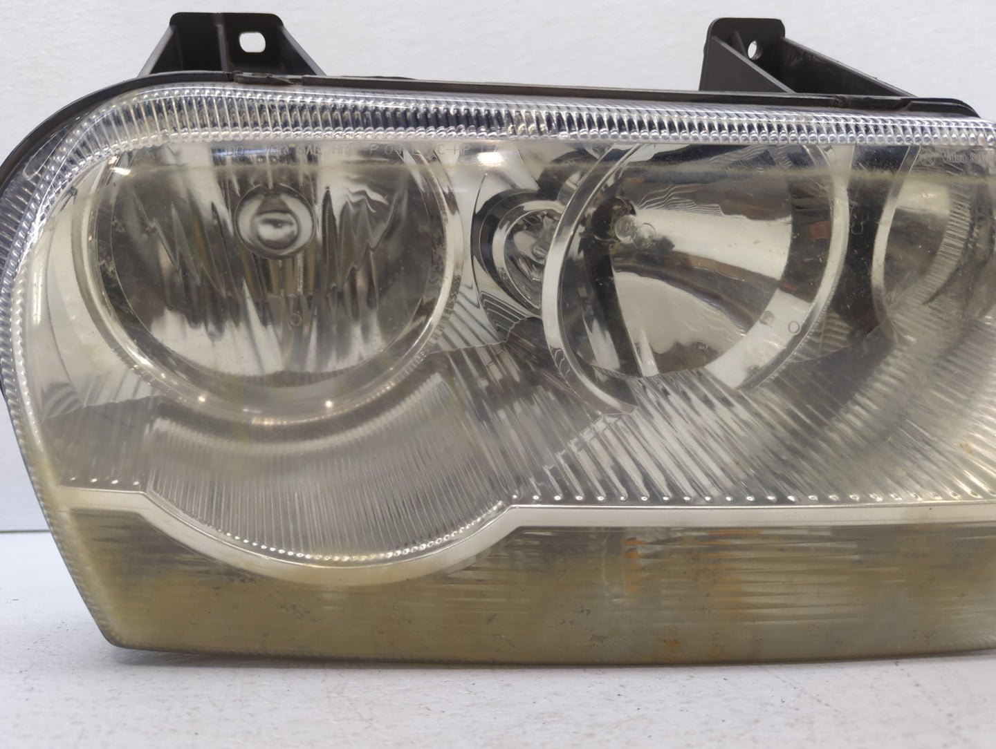 2005-2007 Chrysler 300 Passenger Right Oem Head Light Headlight Lamp - Oemusedautoparts1.com