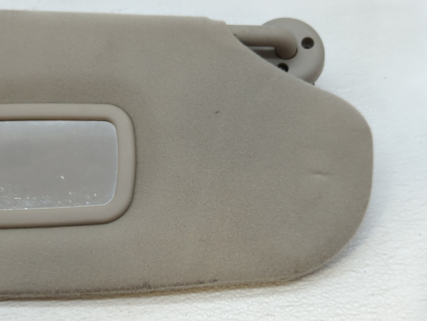 2005-2007 Chrysler 300 Sun Visor Shade Replacement Passenger Right Mirror Fits Fits 2005 2006 2007 OEM Used Auto Parts - Oem