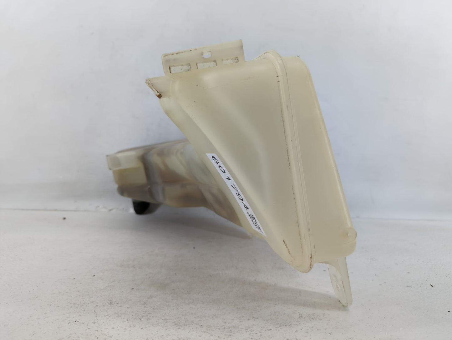 2007 Chrysler 300 Radiator Coolant Overflow Expansion Tank Bottle Cream - Oemusedautoparts1.com