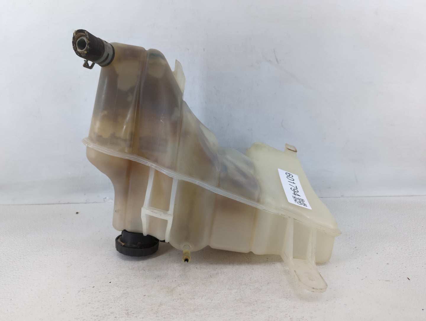 2007 Chrysler 300 Radiator Coolant Overflow Expansion Tank Bottle Cream - Oemusedautoparts1.com