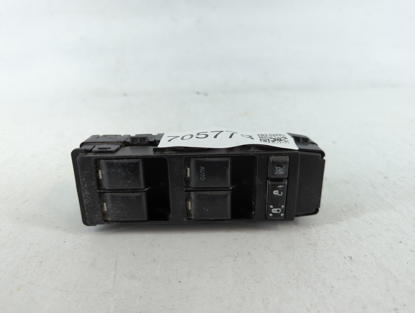2007-2010 Chrysler 300 Master Power Window Switch Replacement Driver Side Left P/N:04602780AA 1817B Fits OEM Used Auto Parts