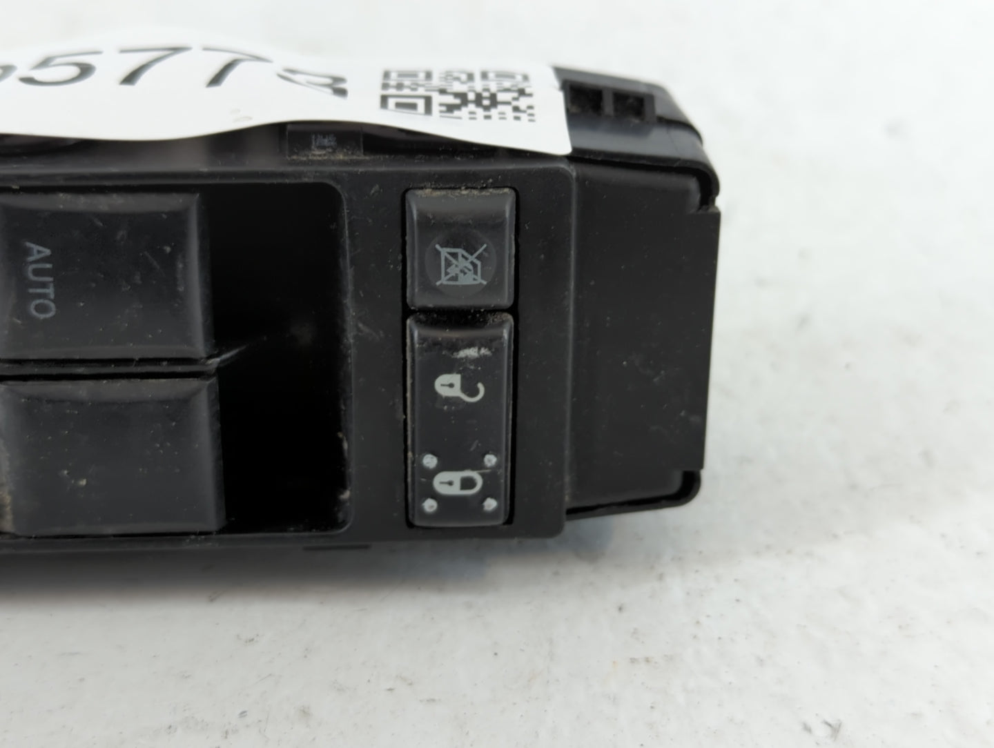 2007-2010 Chrysler 300 Master Power Window Switch Replacement Driver Side Left P/N:04602780AA 1817B Fits OEM Used Auto Parts