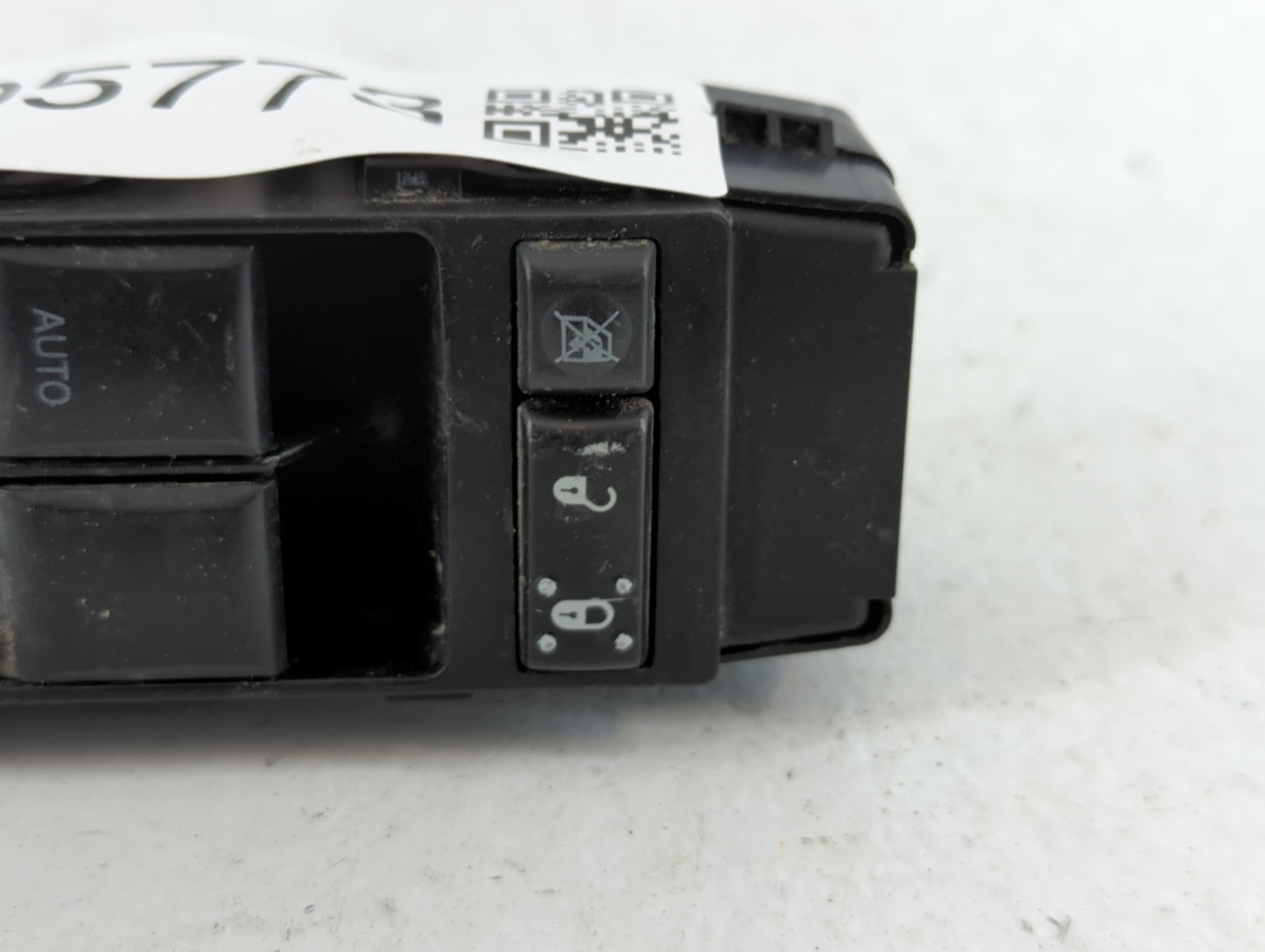 2007-2010 Chrysler 300 Master Power Window Switch Replacement Driver Side Left P/N:04602780AA 1817B Fits OEM Used Auto Parts