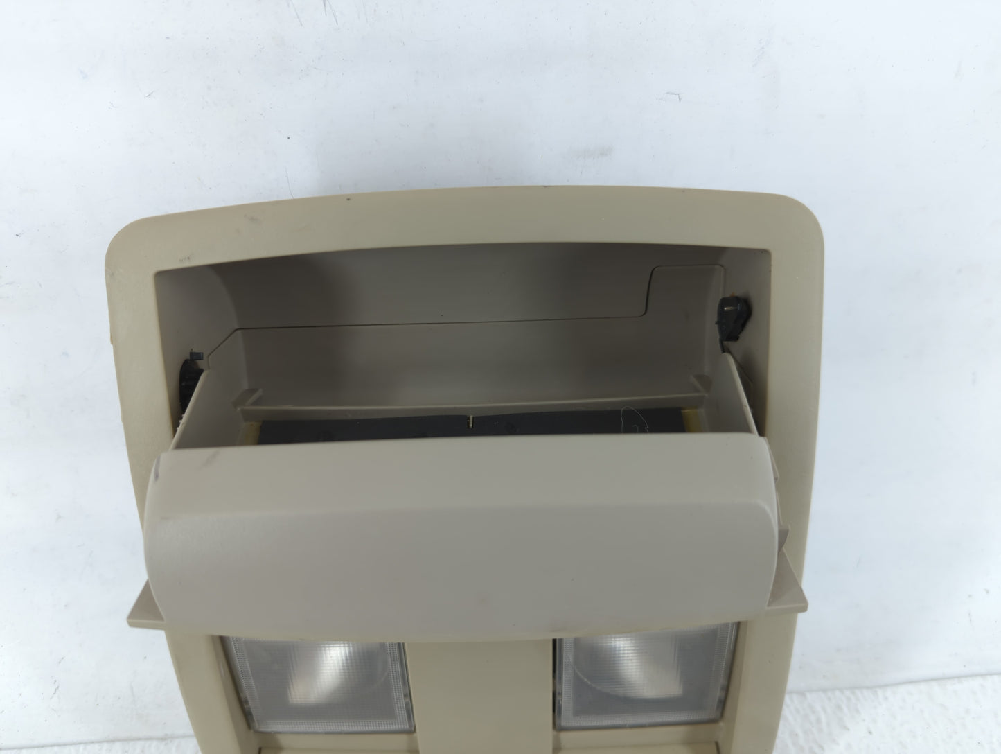 2005-2007 Chrysler 300 Overhead Roof Console 707070 - Oemusedautoparts1.com