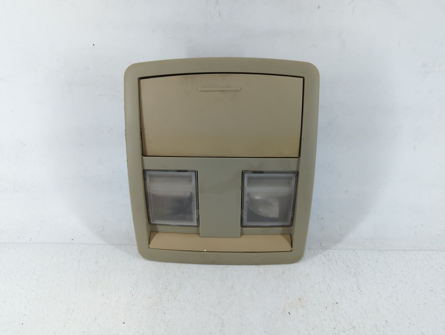2007 Chrysler 300 Overhead Roof Console - Oemusedautoparts1.com
