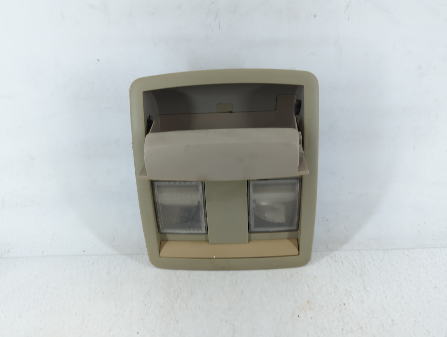 2007 Chrysler 300 Overhead Roof Console - Oemusedautoparts1.com