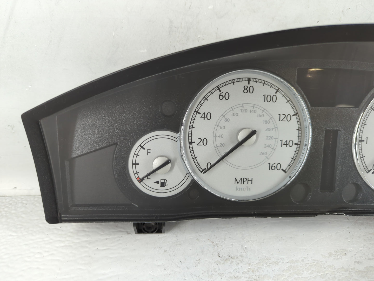 2007 Chrysler 300 Instrument Cluster Speedometer Gauges P/N:5172058AE Fits OEM Used Auto Parts - Oemusedautoparts1.com