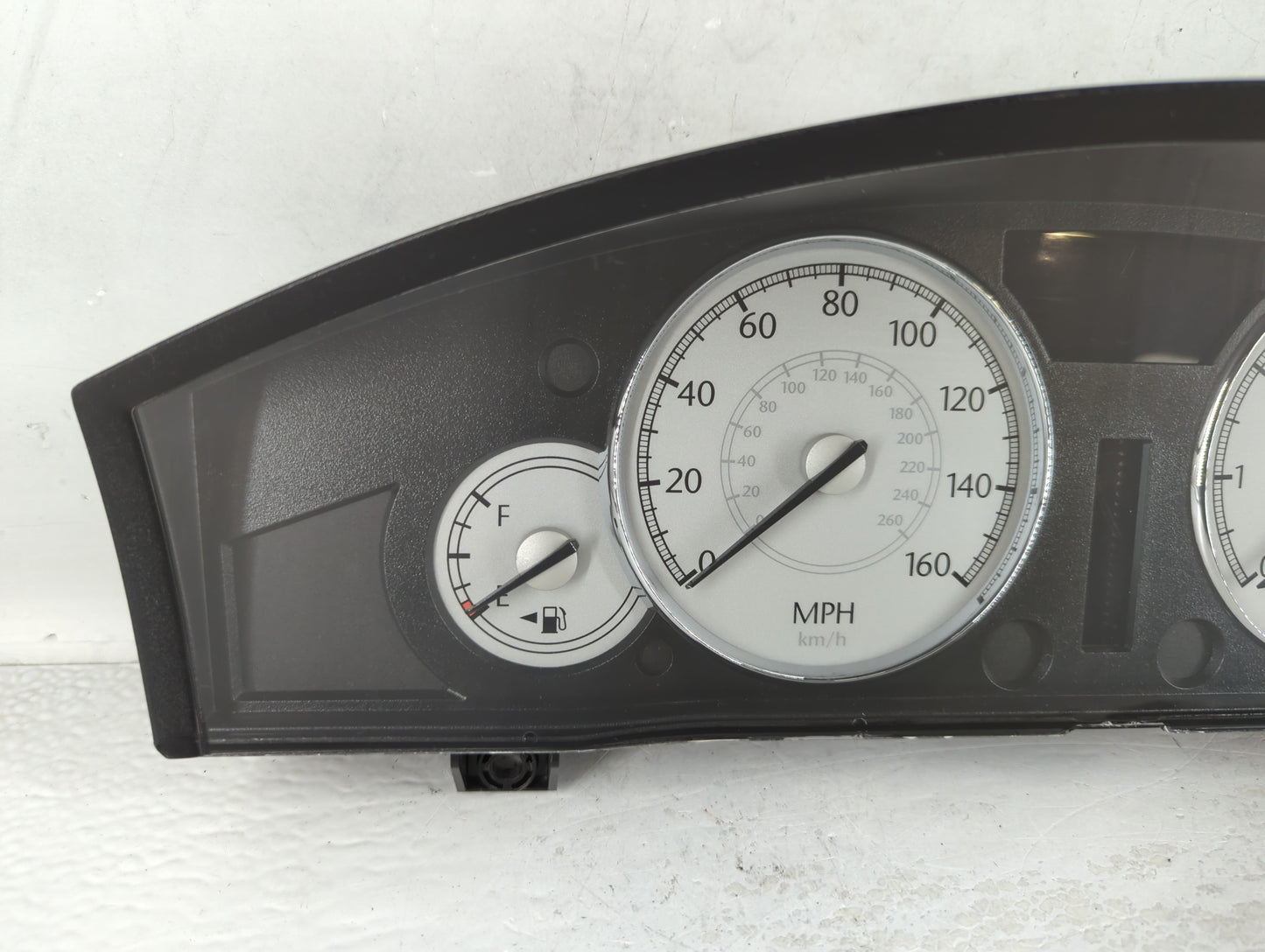 2007 Chrysler 300 Instrument Cluster Speedometer Gauges P/N:5172058AE Fits OEM Used Auto Parts - Oemusedautoparts1.com