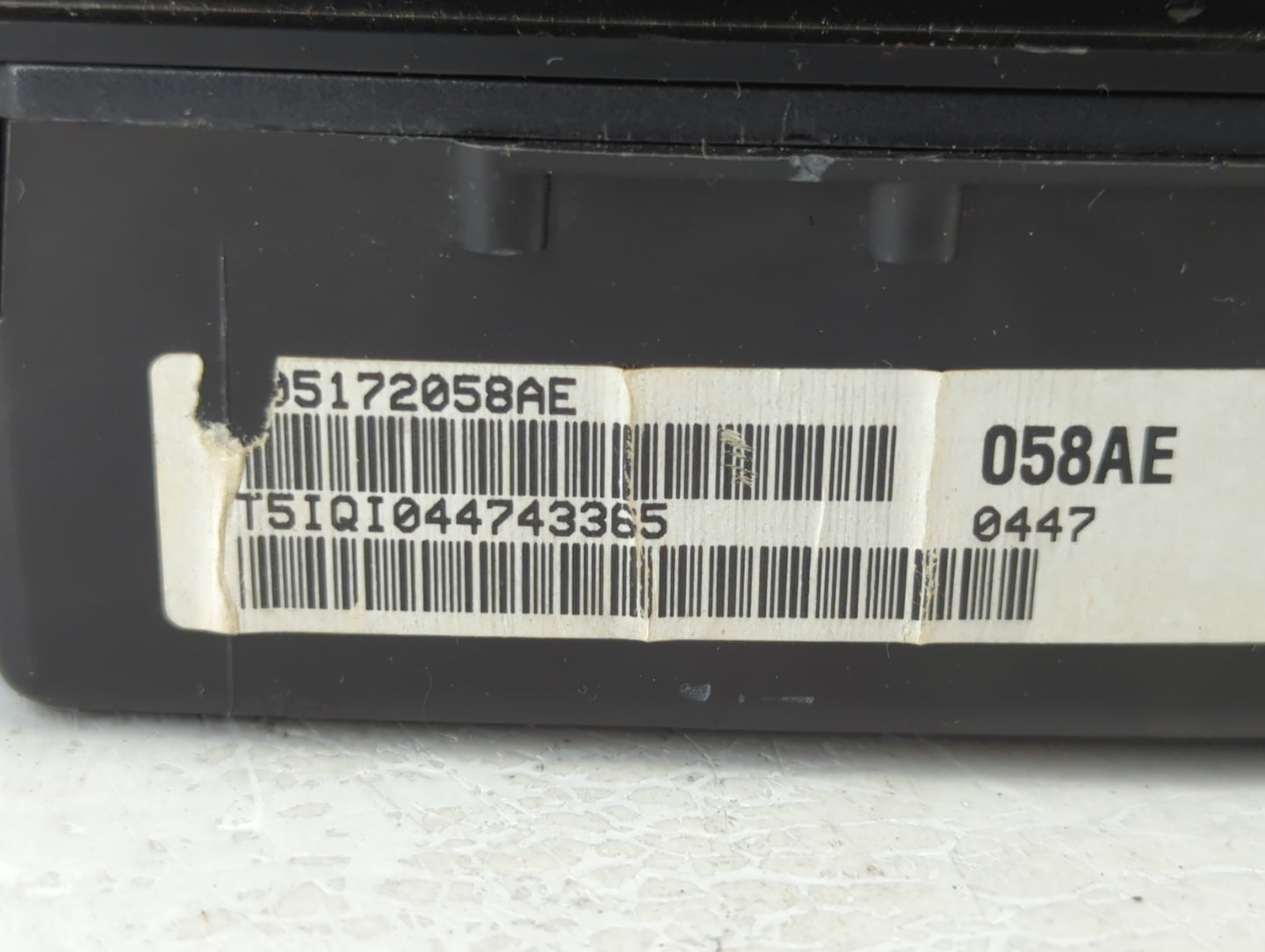 2007 Chrysler 300 Instrument Cluster Speedometer Gauges P/N:5172058AE Fits OEM Used Auto Parts - Oemusedautoparts1.com