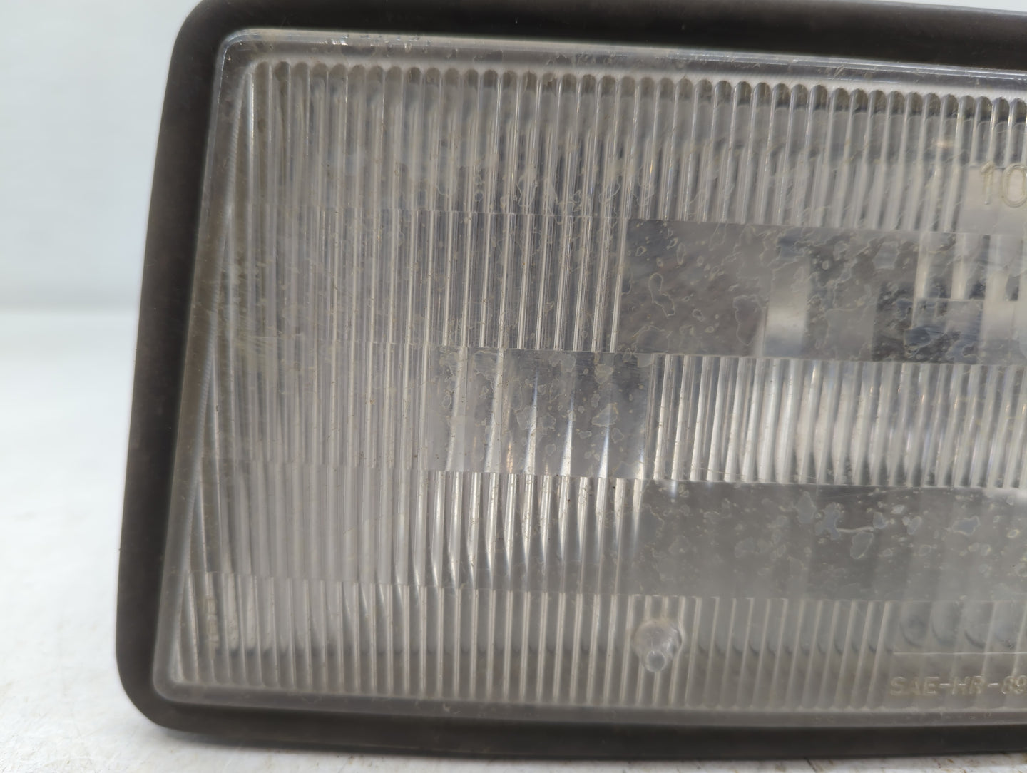 2005-2007 Chrysler 300 Tail Light Assembly Passenger Right OEM P/N:95023 B 4388603 Fits Fits 2005 2006 2007 OEM Used Auto Pa