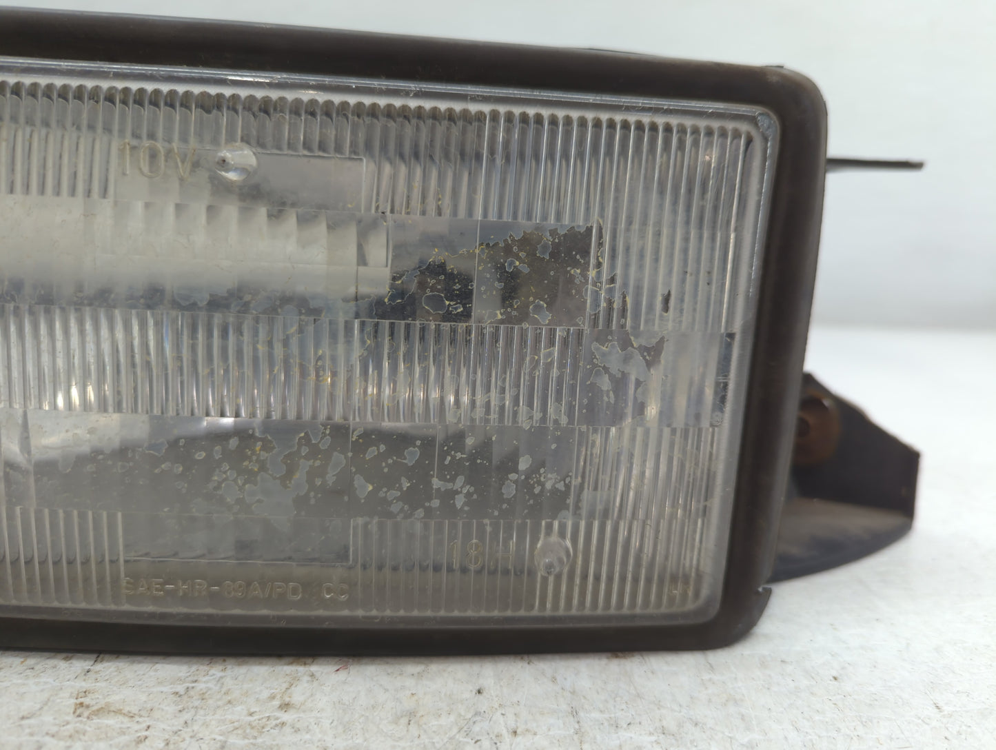 2005-2007 Chrysler 300 Tail Light Assembly Passenger Right OEM P/N:95023 B 4388603 Fits Fits 2005 2006 2007 OEM Used Auto Pa