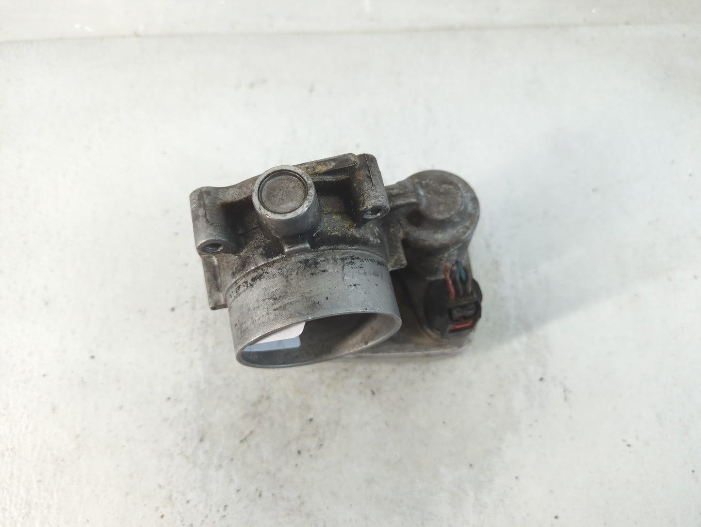 2006-2010 Chrysler 300 Throttle Body P/N:0486 1691 AA Fits Fits 2006 2007 2008 2009 2010 2011 OEM Used Auto Parts - Oemuseda