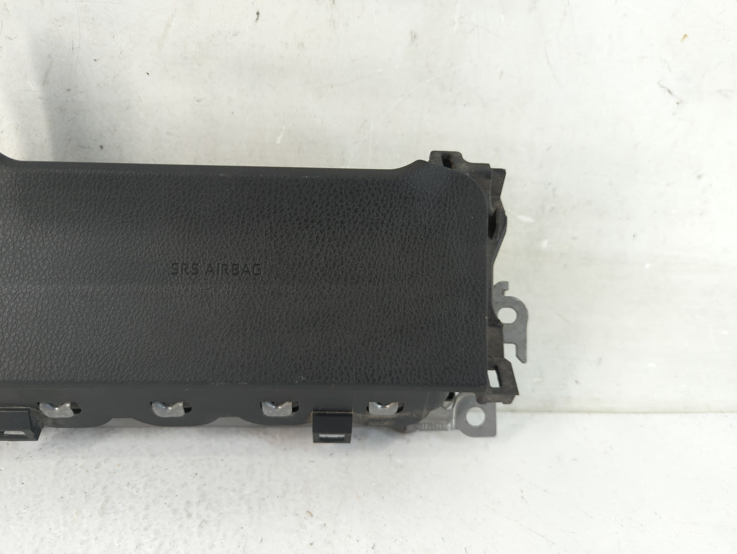 2007 Chrysler Aspen Air Bag Passenger Right Dashboard OEM Fits Fits 2005 2006 OEM Used Auto Parts - Oemusedautoparts1.com