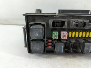 2007 Chrysler Aspen Fusebox Fuse Box Panel Relay Module P/N:04692097AC Fits OEM Used Auto Parts