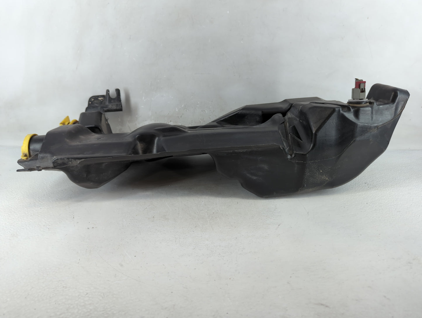 2007-2009 Chrysler Aspen Windshield Washer Fluid Reservoir Bottle Oem - Oemusedautoparts1.com