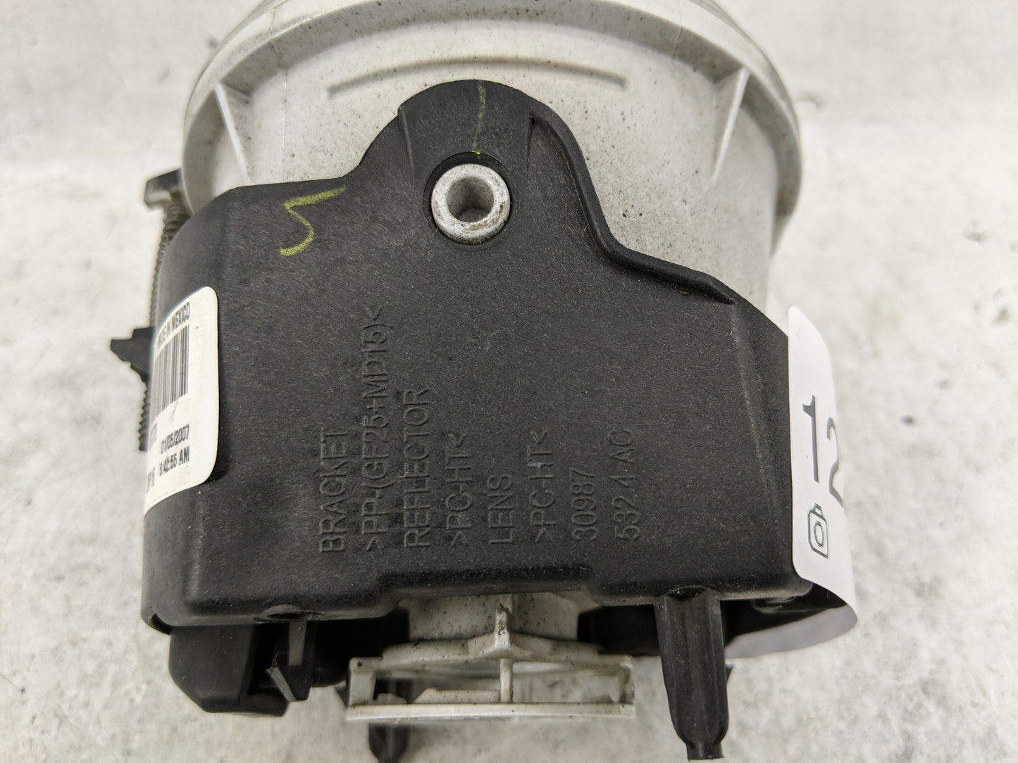 2007-2009 Chrysler Aspen Passenger Right Oem Front Light Lamp - Oemusedautoparts1.com