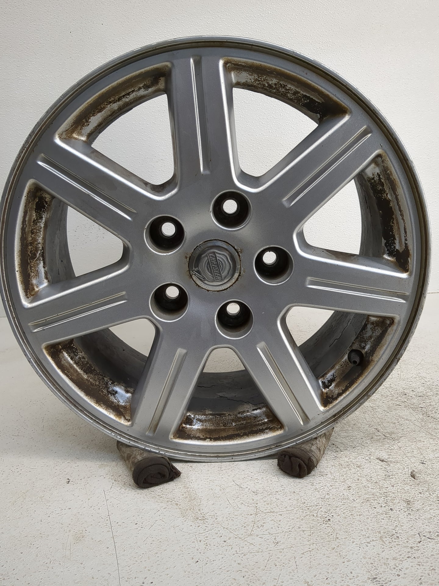 2007-2009 Chrysler Aspen Oem Wheel Rim 1233463 - Oemusedautoparts1.com