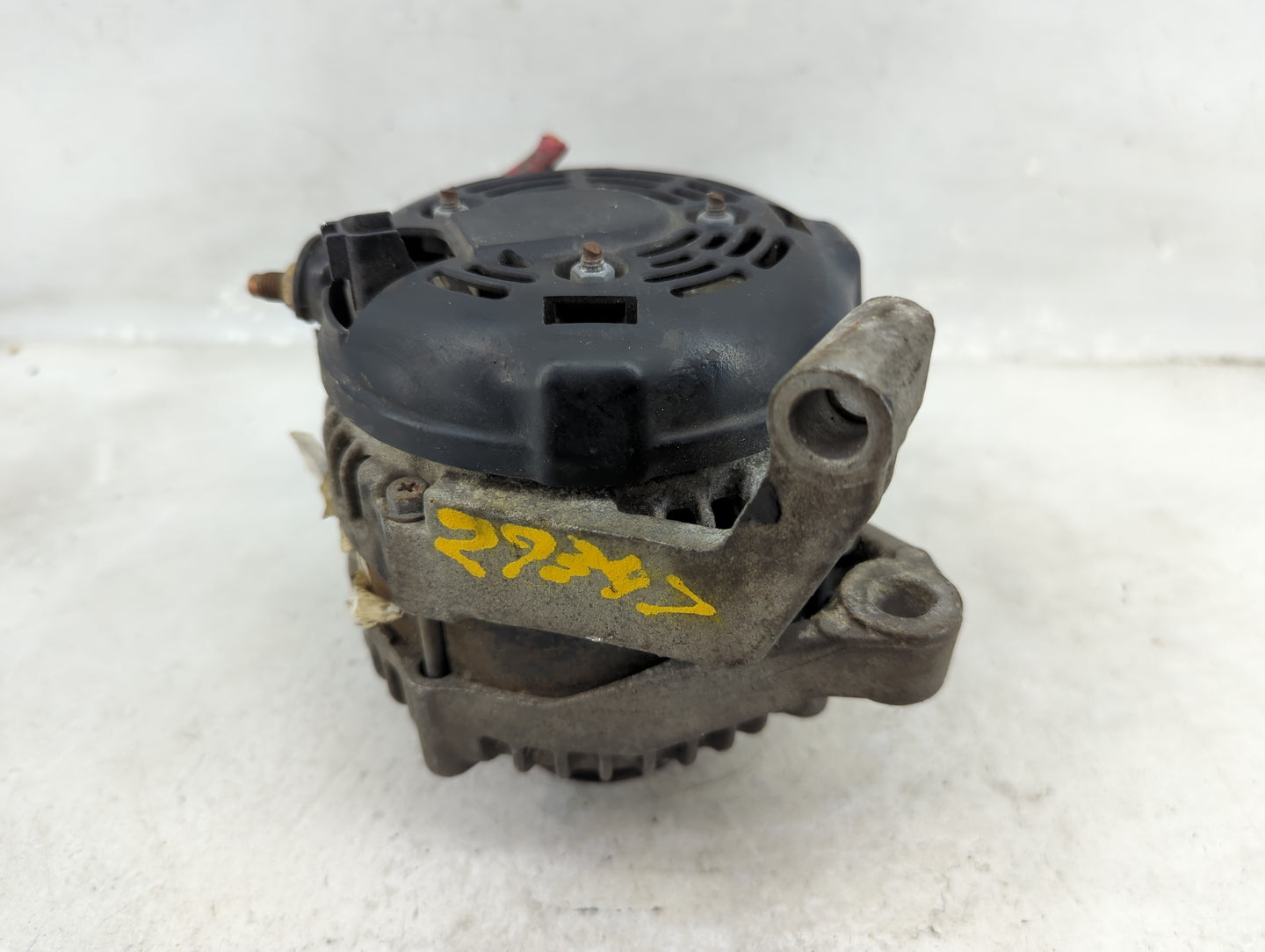 2007-2009 Chrysler Aspen Alternator Replacement Generator Charging Assembly Engine OEM Fits OEM Used Auto Parts - Oemusedaut