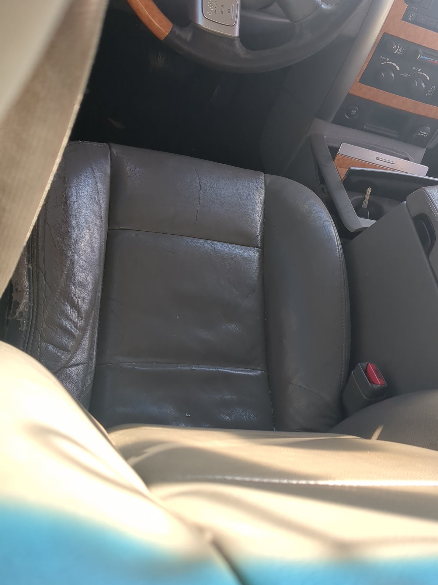 2007-2009 Chrysler Aspen Driver Front Seat Oem - Oemusedautoparts1.com