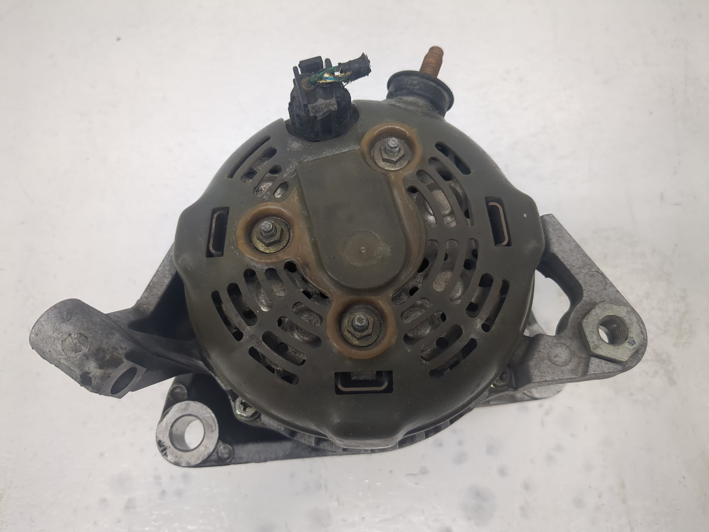 2007-2009 Chrysler Aspen Alternator Replacement Generator Charging Assembly Engine OEM Fits OEM Used Auto Parts - Oemusedaut